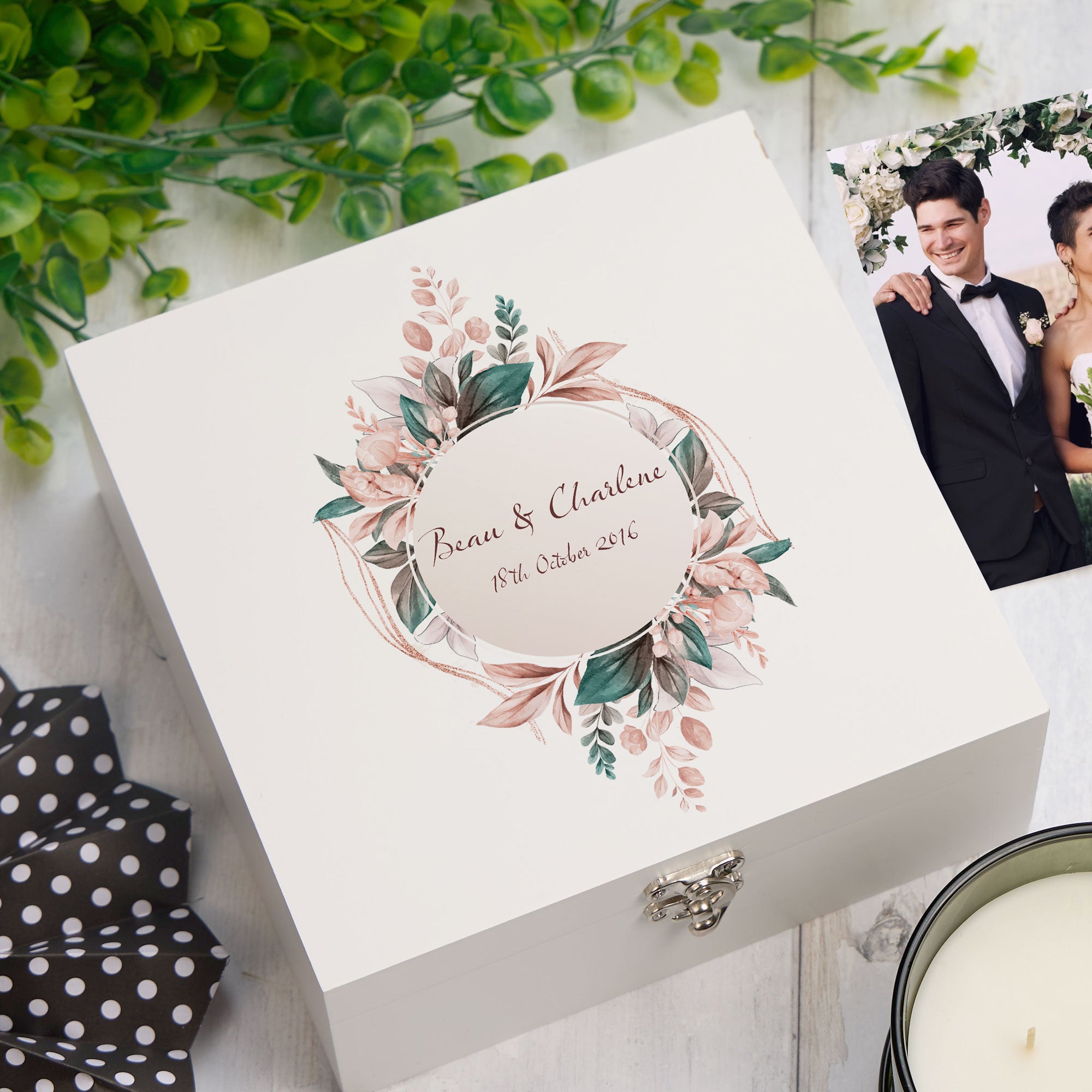 ukgiftstoreonline Personalised Wedding Wreath Design Keepsake Memory Box Keepsake Memory Box ukgiftstoreonline Medium Wood Box