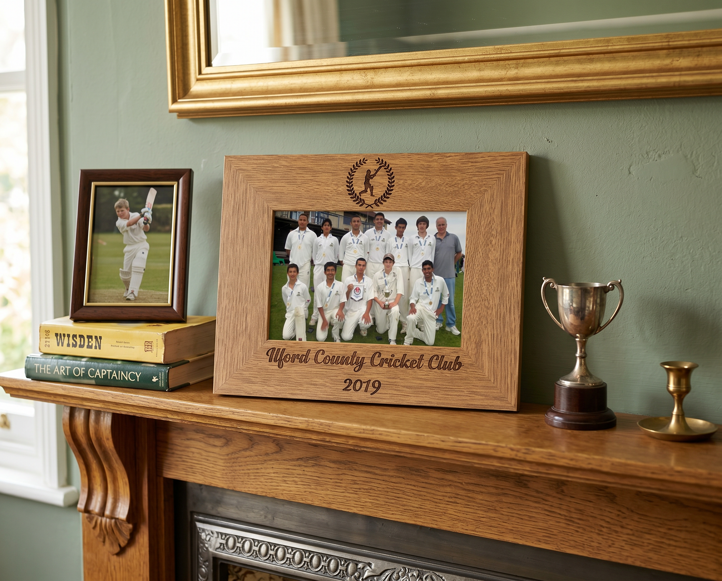 Personalised Cricket Photo Frame – Engraved Wooden Oak Frame With Stand Photo Frame ukgiftstoreonline