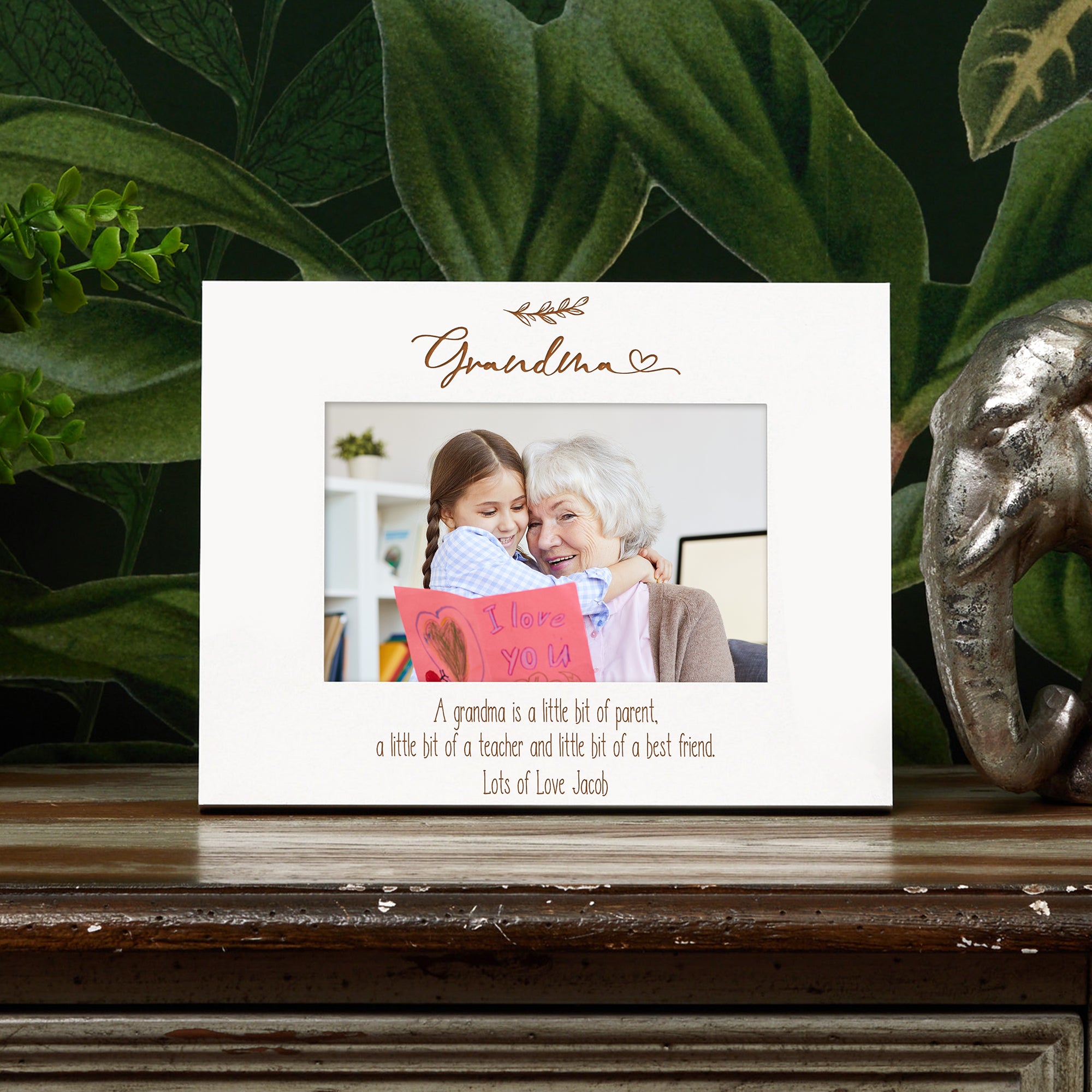Grandma Personalised Landscape White Wood Photo Frame Leaf Design Family Photo frame ukgiftstoreonline