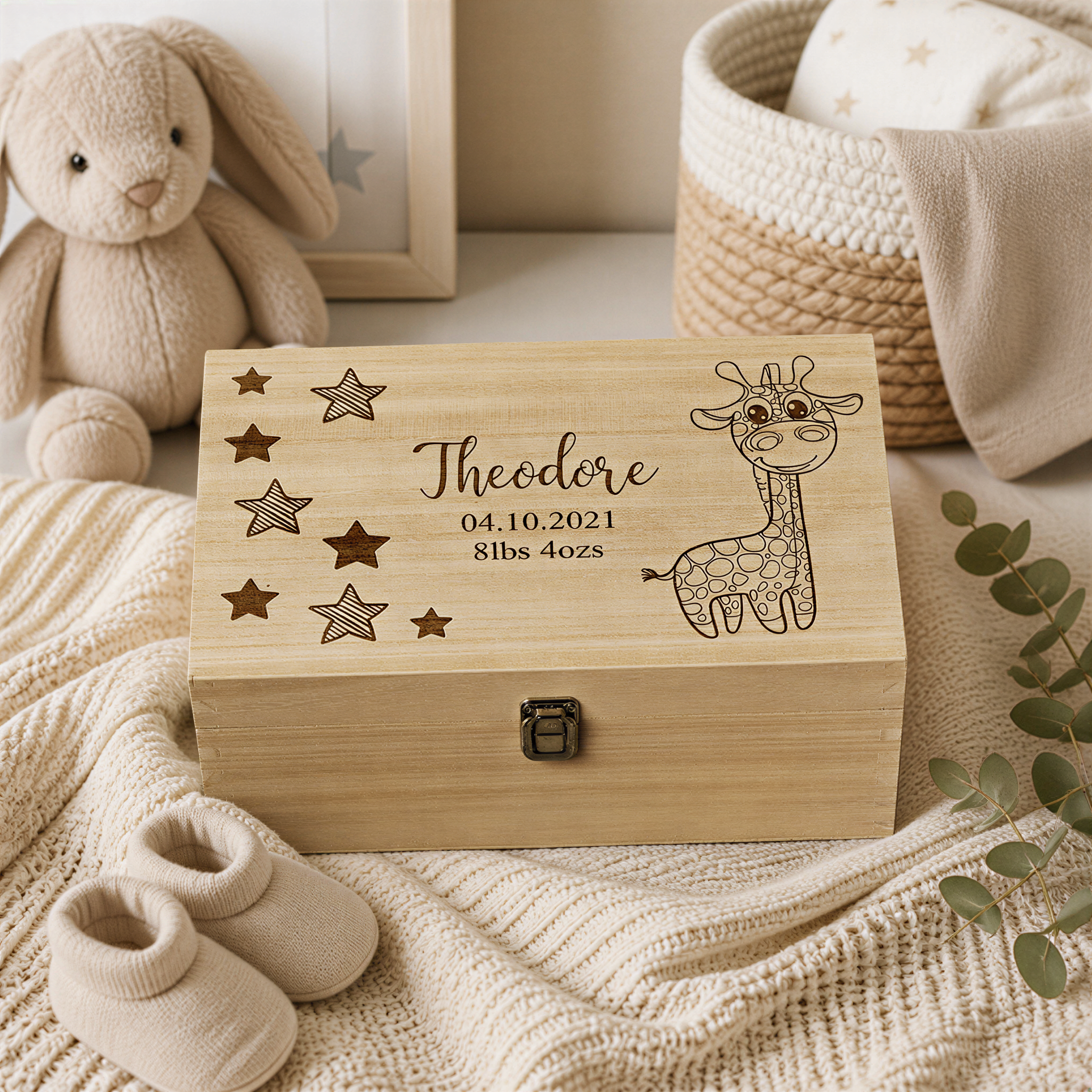 Personalised Baby Gift Wooden Memory Keepsake box Giraffe and Stars Baby Product ukgiftstoreonline