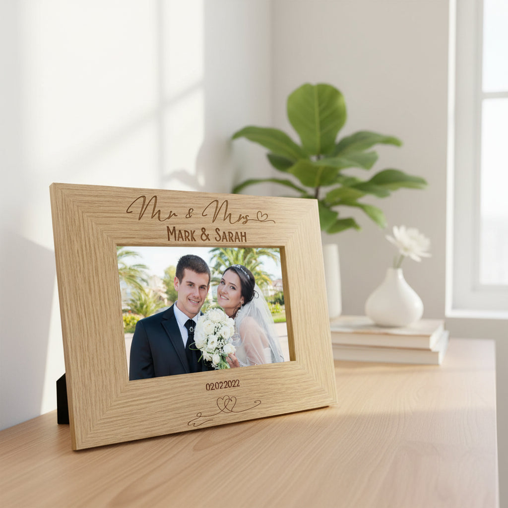 Mr and Mrs Love Heart Wedding Photo Frame Gift Landscape Engraved Wooden wedding photo frame ukgiftstoreonline
