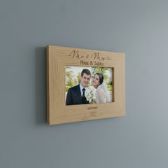 Mr and Mrs Love Heart Wedding Photo Frame Gift Landscape Engraved Wooden wedding photo frame ukgiftstoreonline