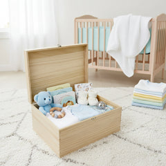 Personalised Baby Gift Wooden Memory Keepsake box Giraffe and Stars