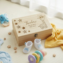 Personalised Baby Gift Wooden Memory Keepsake box Giraffe and Stars