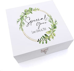 ukgiftstoreonline Personalised Special Gran Wreath Design Keepsake Wooden Box