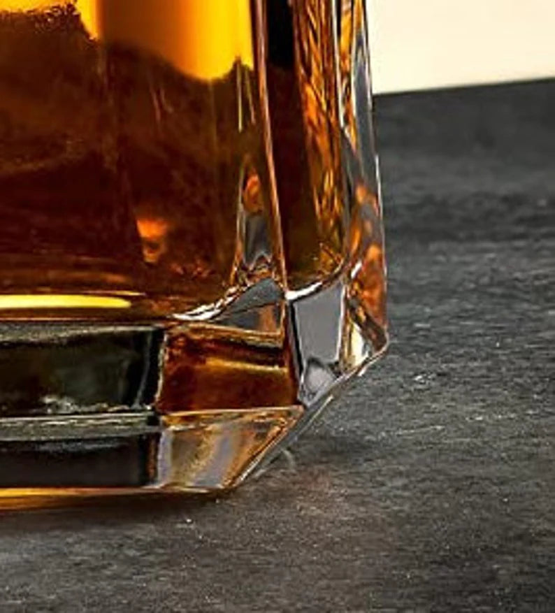 Personalised Glass Whiskey Decanter with Airtight Stopper Grandad Gift Whiskey Decanter ukgiftstoreonline