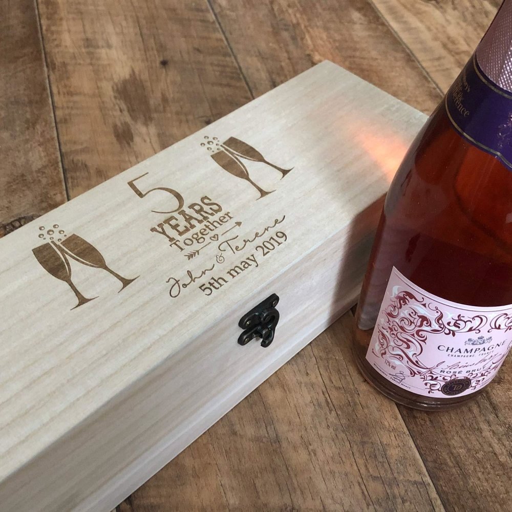 Personalised 5th Anniversary Champagne or Wine Bottle Holder Gift - ukgiftstoreonline