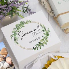 Personalised Special Mum Wreath Design Keepsake Memory Box