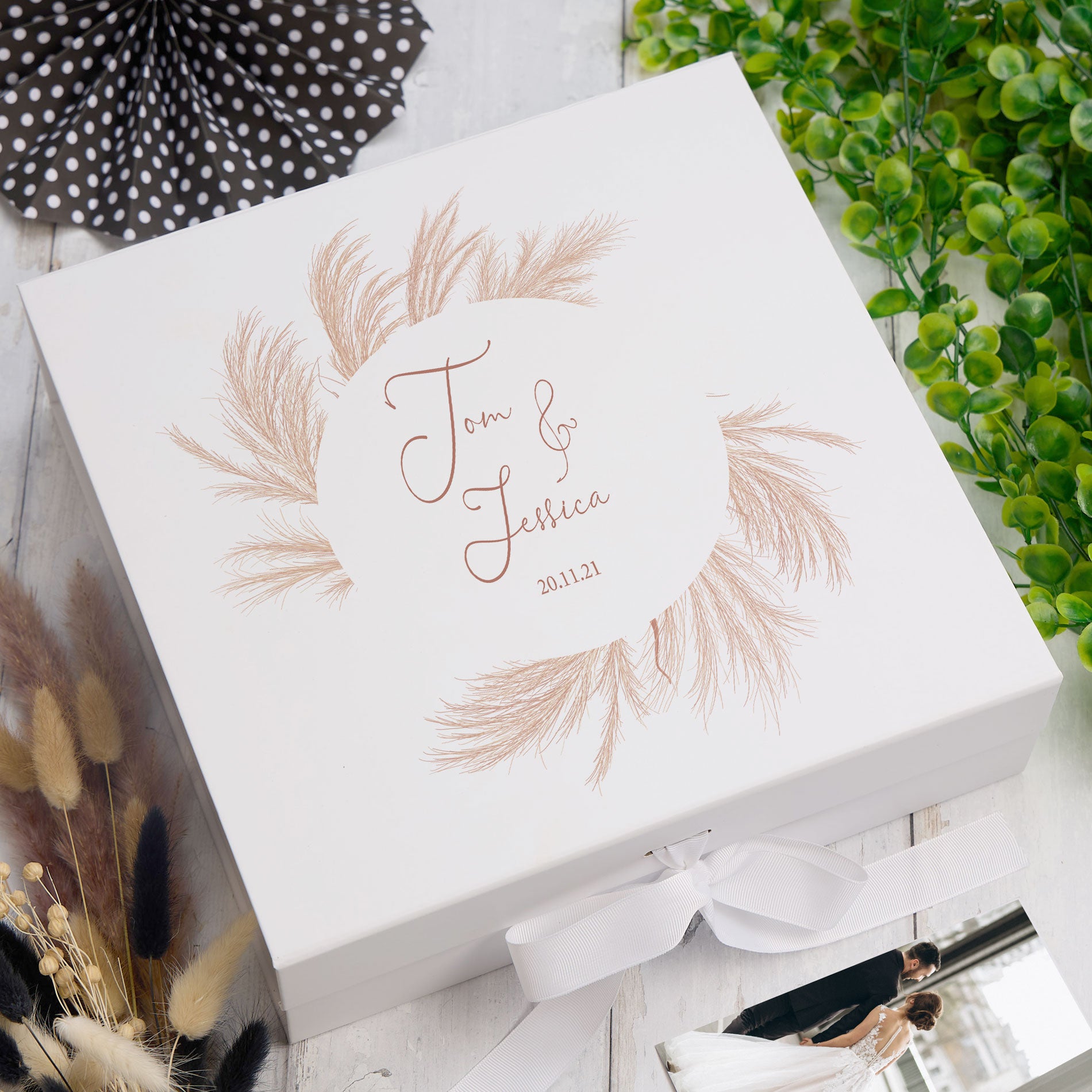 ukgiftstoreonline Personalised Wedding Feather Design Keepsake Memory Box