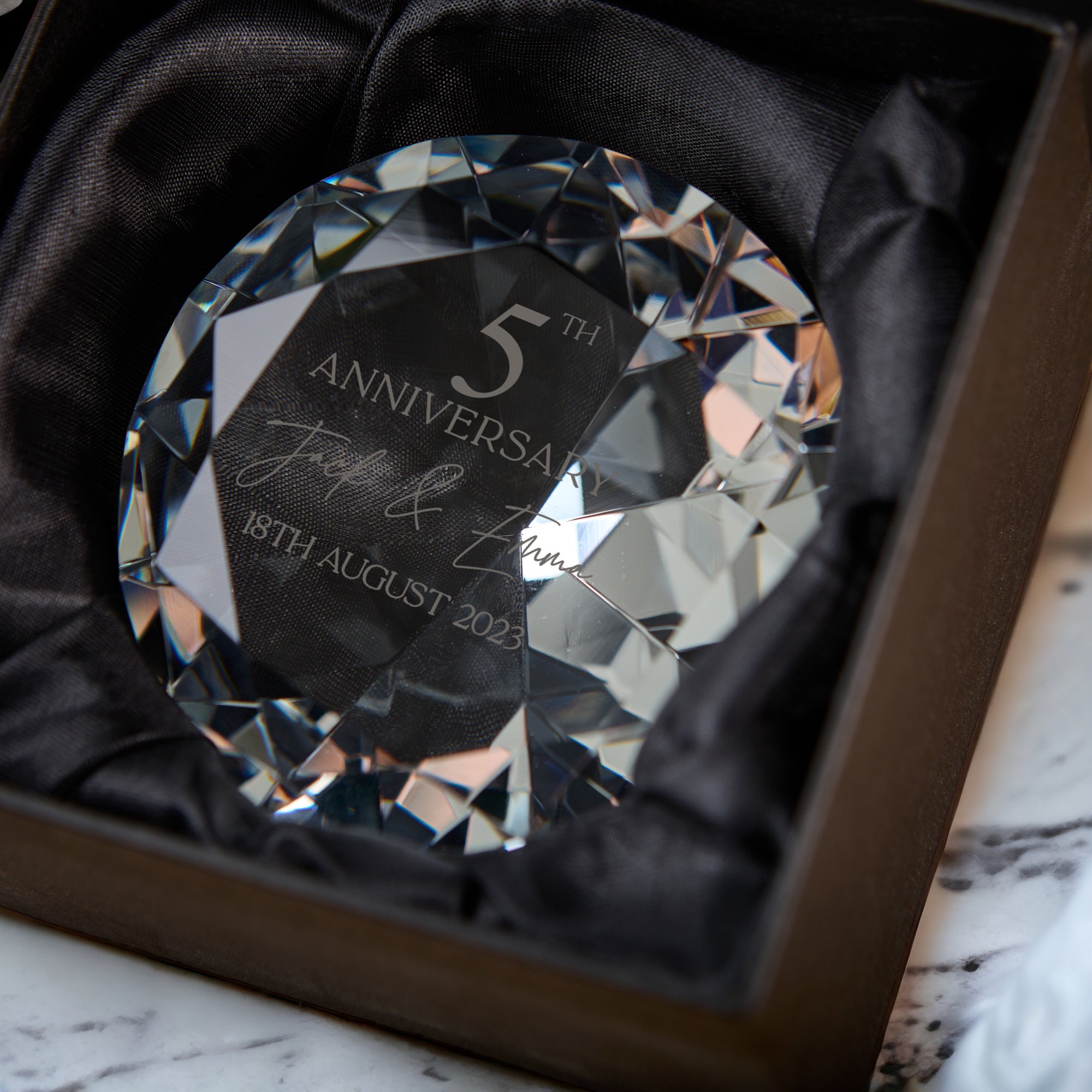 Personalised 5 Years Wedding Anniversary Romantic Gift Crystal Diamond