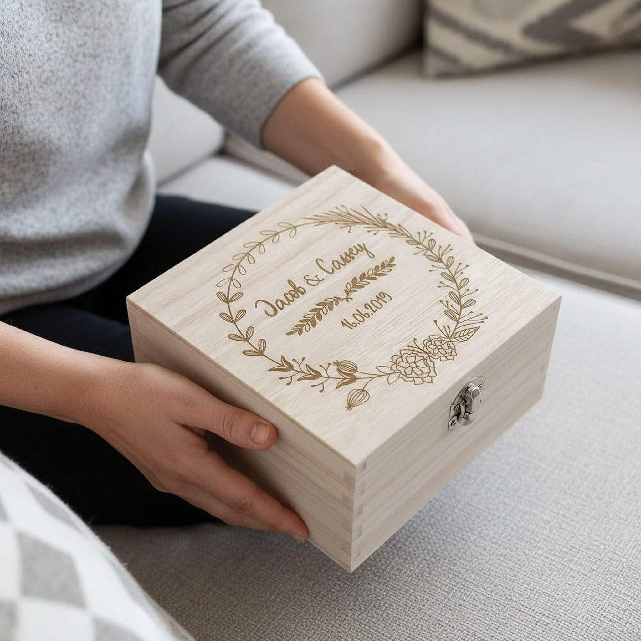 ukgiftstoreonline Personalised Wooden Keepsake Box Wedding Memory Engraved Gifts Any Name Keepsake Memory Box ukgiftstoreonline