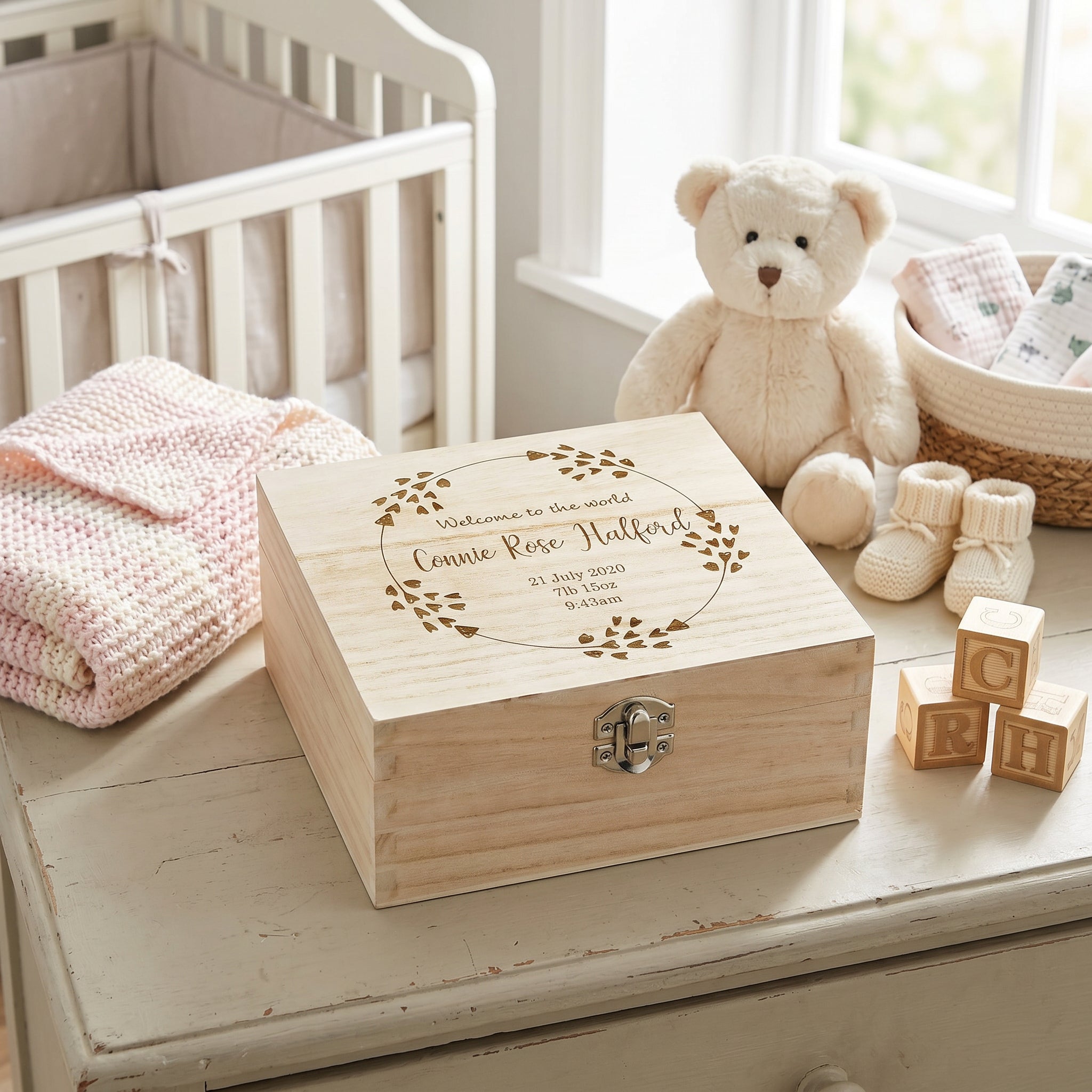 Personalised Welcome To The World Baby Keepsake Box With Wreath Keepsake Box ukgiftstoreonline