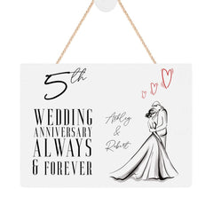 ukgiftstoreonline Personalised 5th Anniversary Plaque Gift With Couple and Hearts