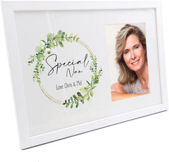 Personalised Special Nan Wreath Design Gift Photo Frame