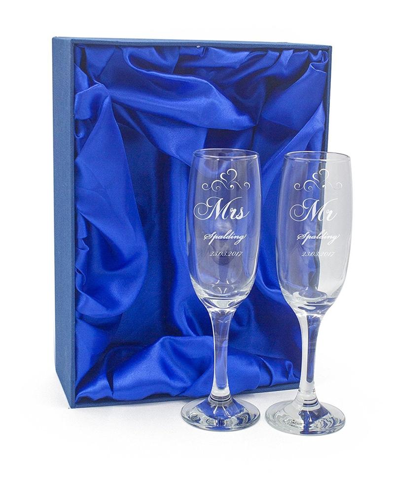 Personalised Engraved Champagne Flutes x 2 Wedding Day Mr & Mrs - ukgiftstoreonline